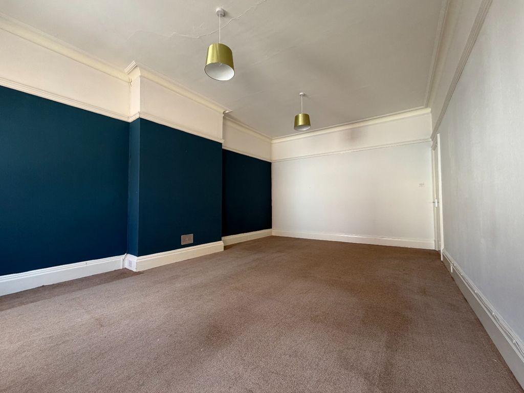 Property photo 2 of 14 5194774