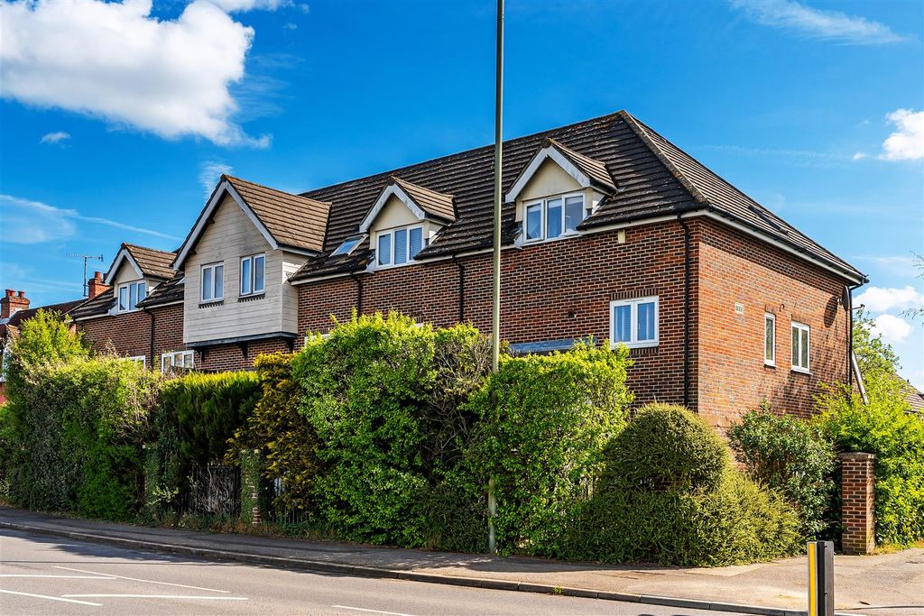 Additional image 24 of 2 bed maisonette for saleCrowhurst Mead, Godstone RH9