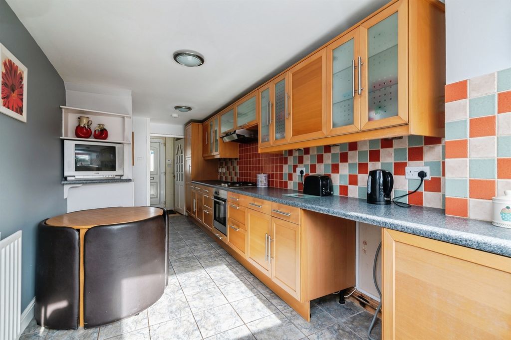 Property photo 2 of 13