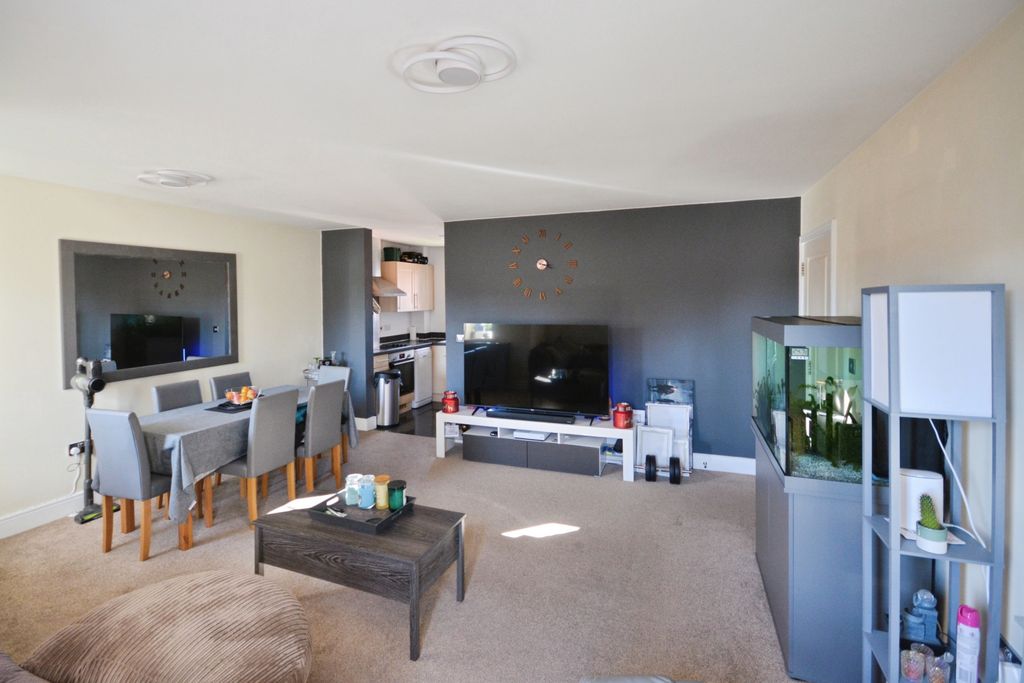 Property photo 3 of 15 Photo #3