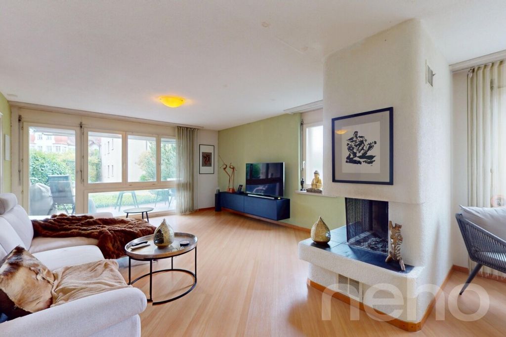 Property photo 2 of 11