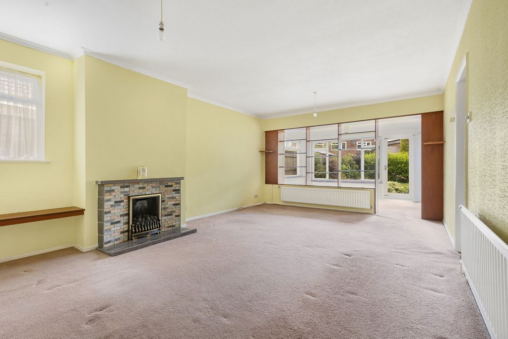 Property photo 3 of 17