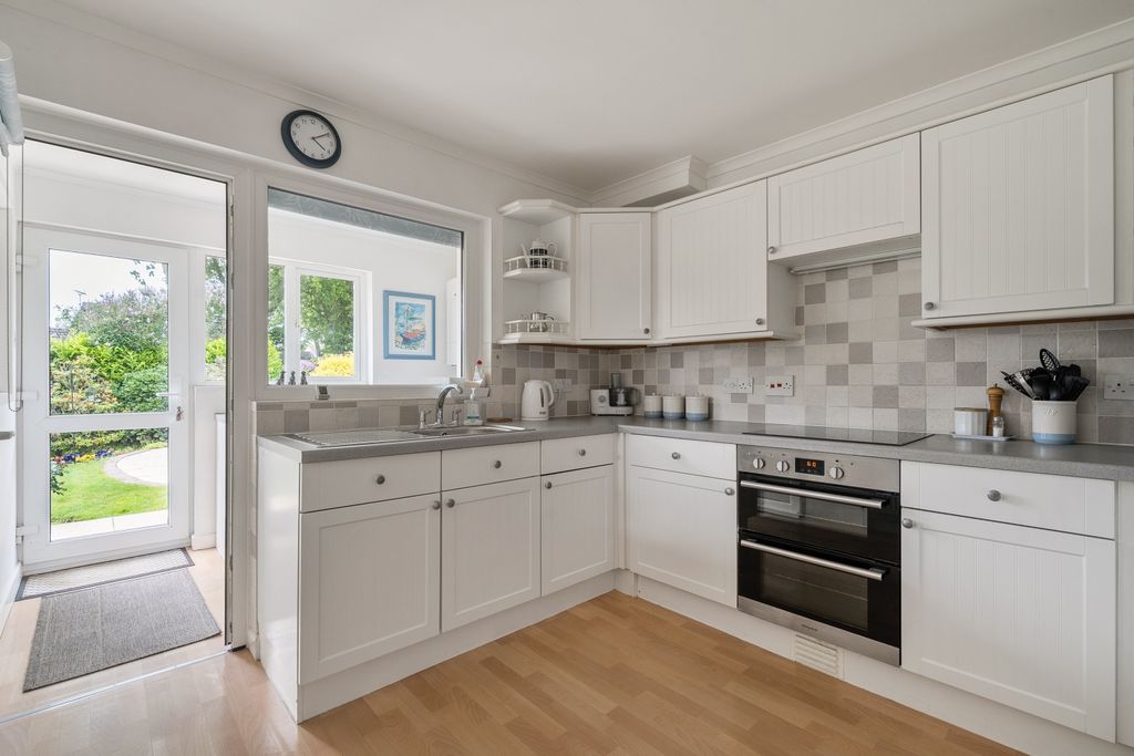 Property photo 2 of 21 1465572-9-6A0Ddf1Ab1c83