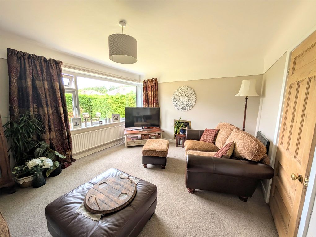 Property photo 2 of 17 Picture No. 23
