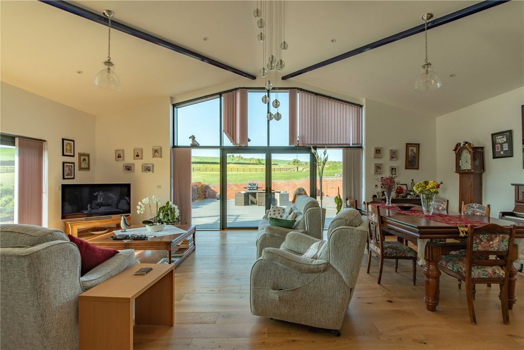 Property photo 2 of 21 Family Room