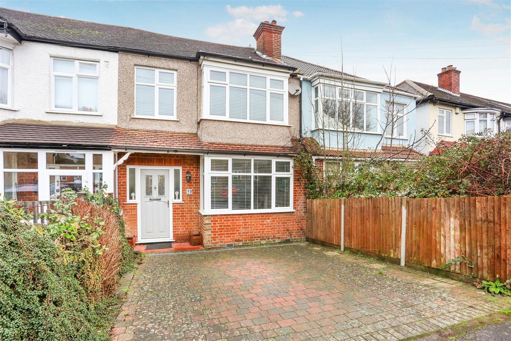 Property photo 1 of 19 1615784627 - 23 Lavender Rd, Carshalton, Sm5 - 4.J