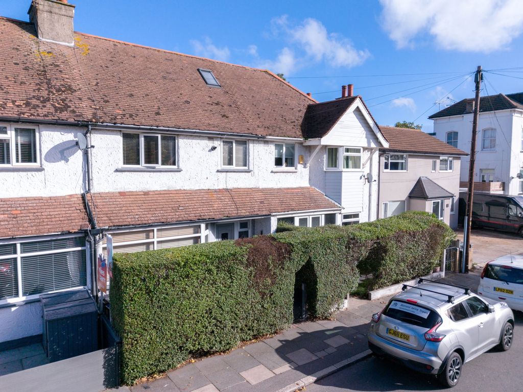 Property photo 1 of 22