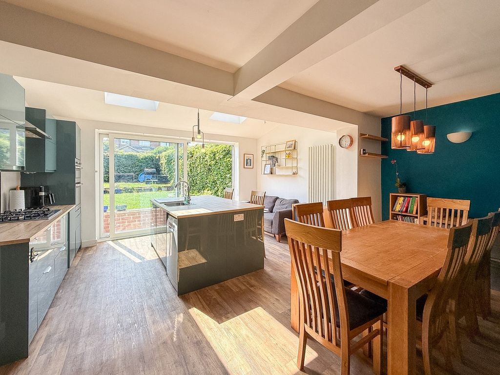 Property photo 2 of 17