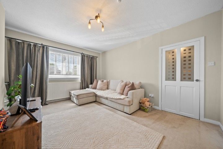 Property photo 2 of 24