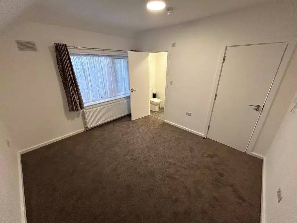 Property photo 1 of 7 Spacious Double Bedroom With A Large Window Provid...