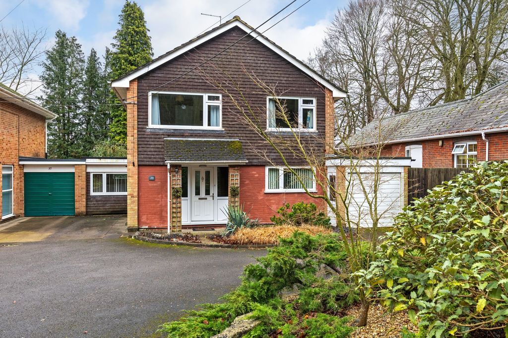 Property photo 1 of 12