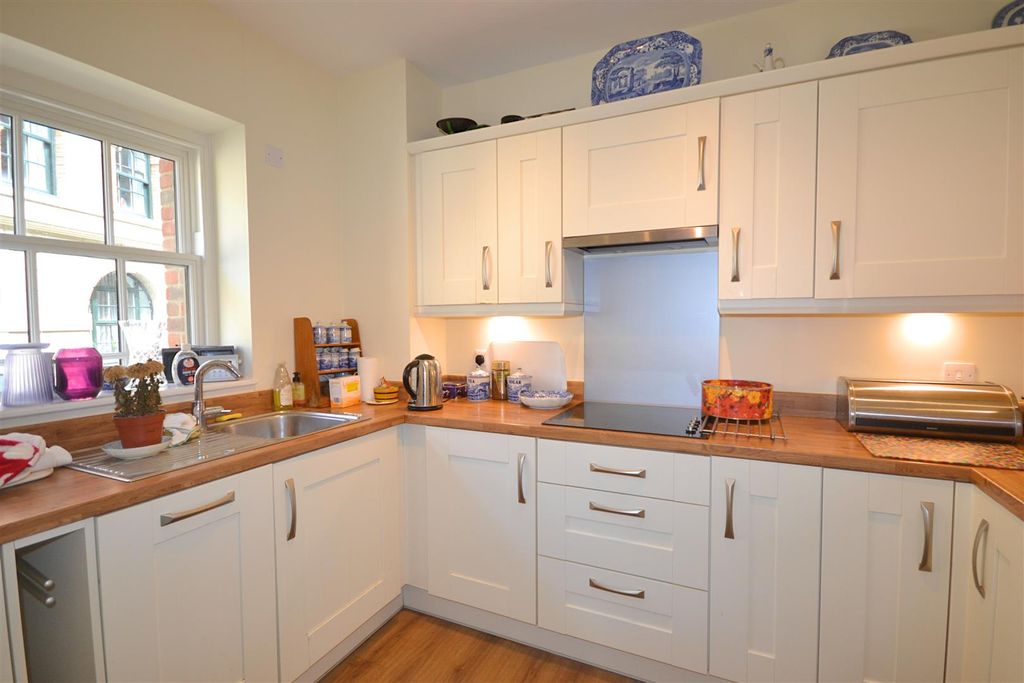 Property photo 2 of 14 7 (13).Jpg
