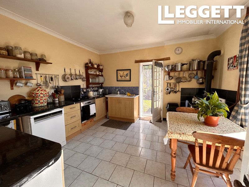 Property photo 2 of 10