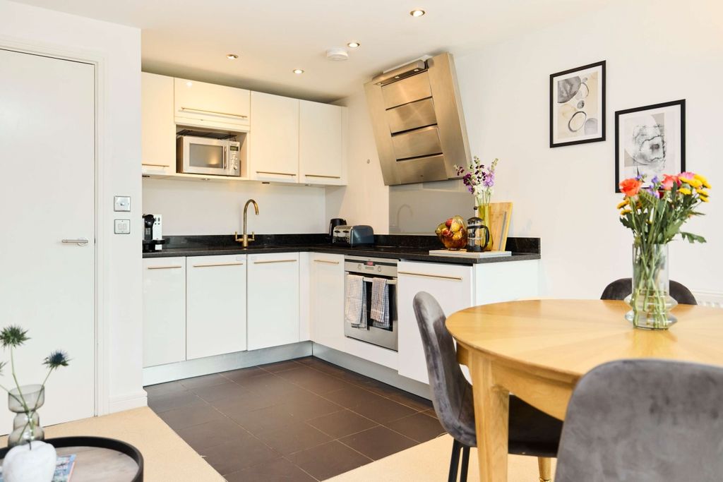 Property photo 3 of 12 Esa8Bnb11i1Lunb4Sifw