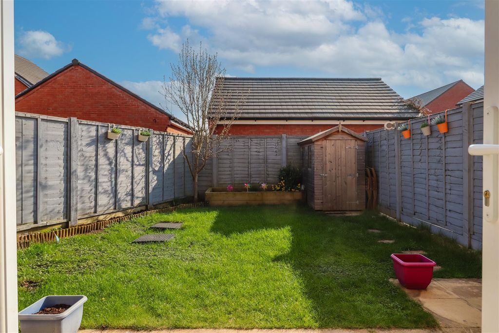 Property photo 2 of 18