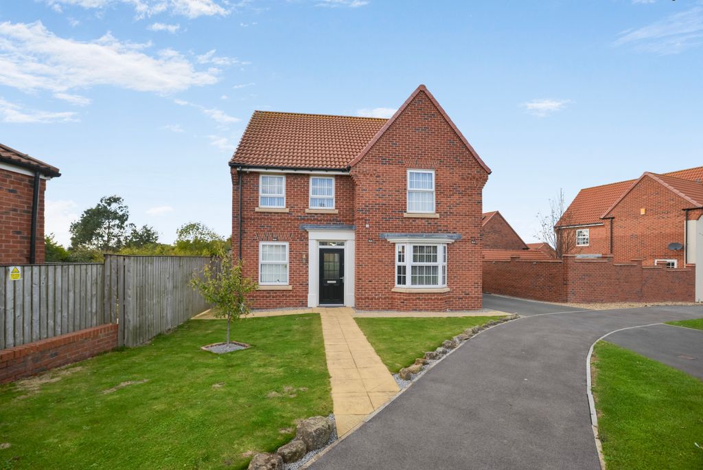 Property photo 1 of 27