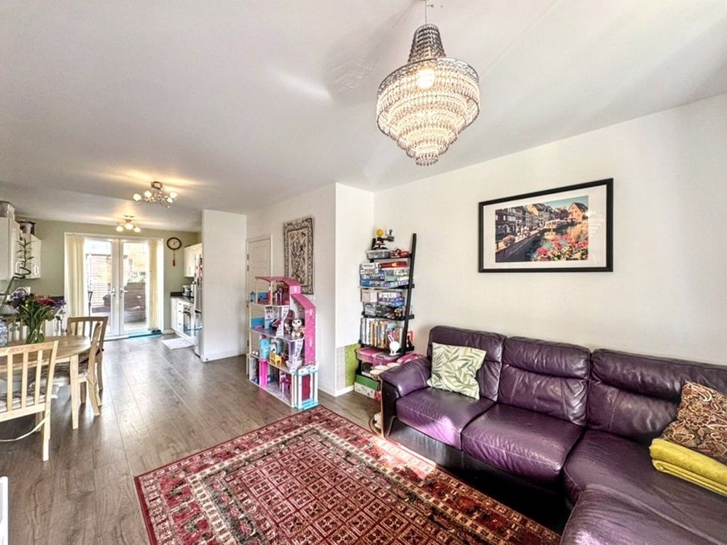 Property photo 3 of 14 Open Plan Lounge/Kitchen/Dining Area