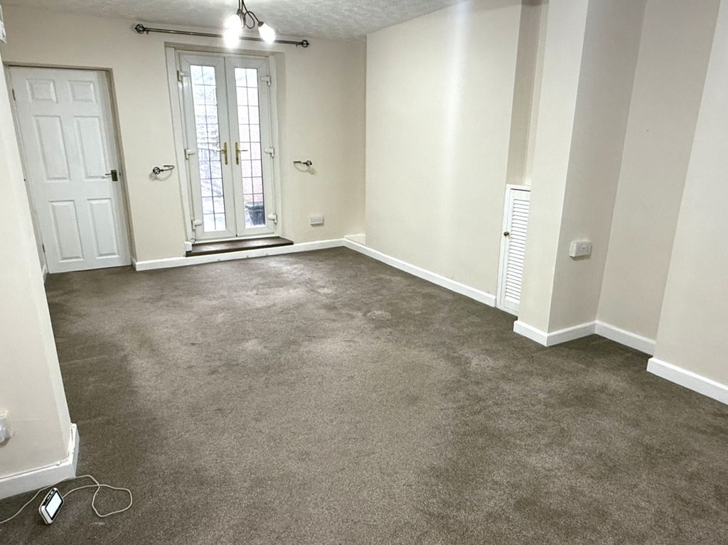 Property photo 2 of 10 Not Specified