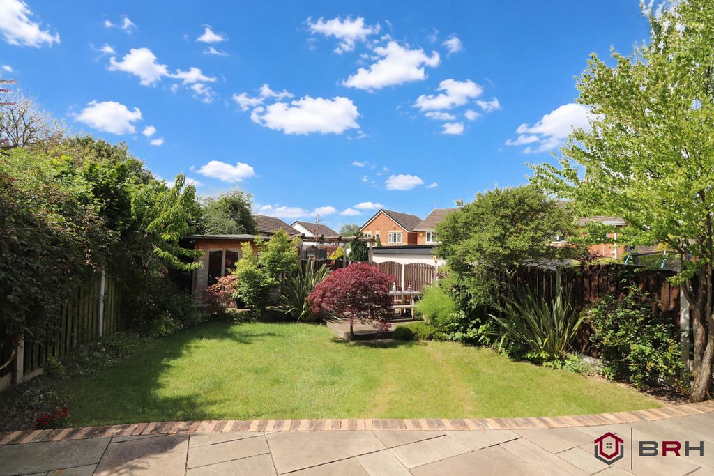 Property photo 2 of 35