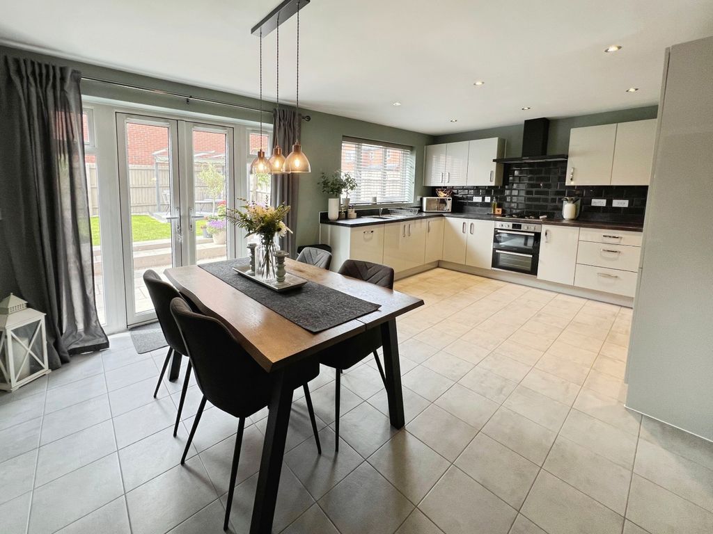 Property photo 3 of 26 Img_6331