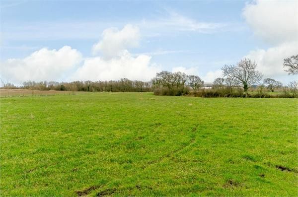 Property photo 3 of 4