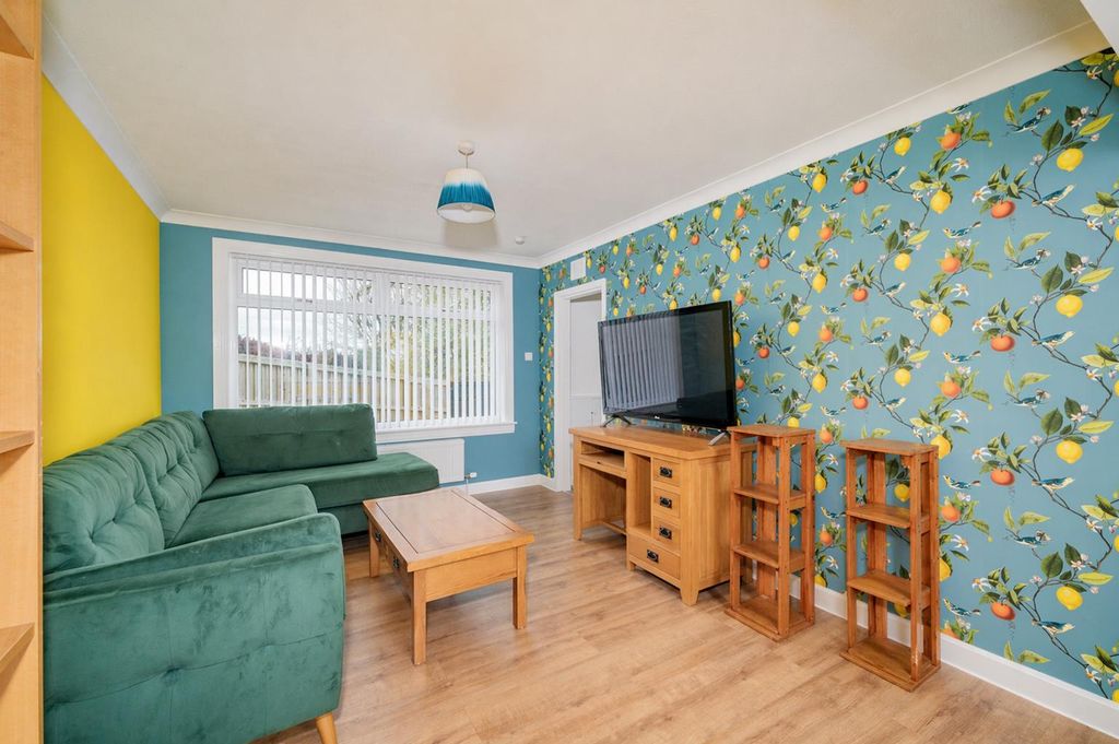 Property photo 3 of 26 17 Collace Crescent Dundee-13.Jpg