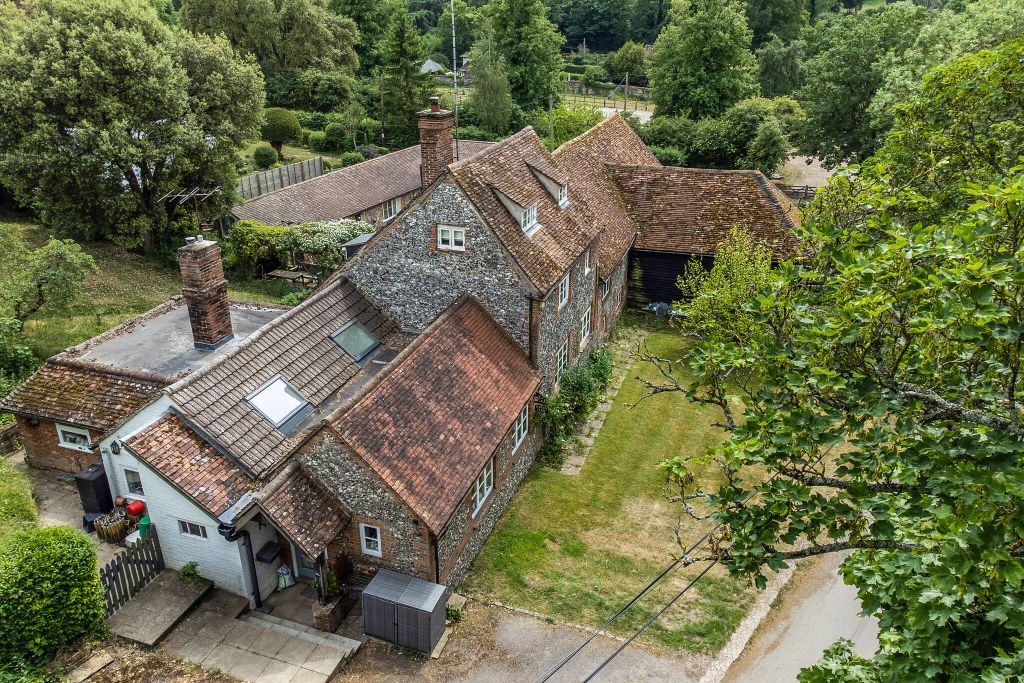 Property photo 1 of 50