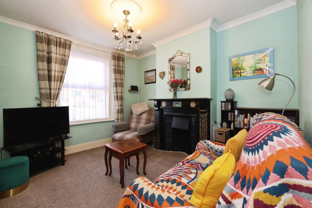 Property photo 3 of 13