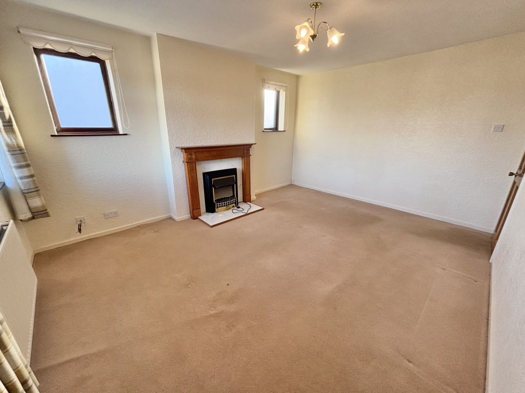 Property photo 3 of 24