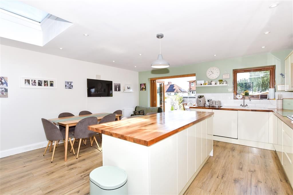 Property photo 3 of 14 Kitchen/Diner