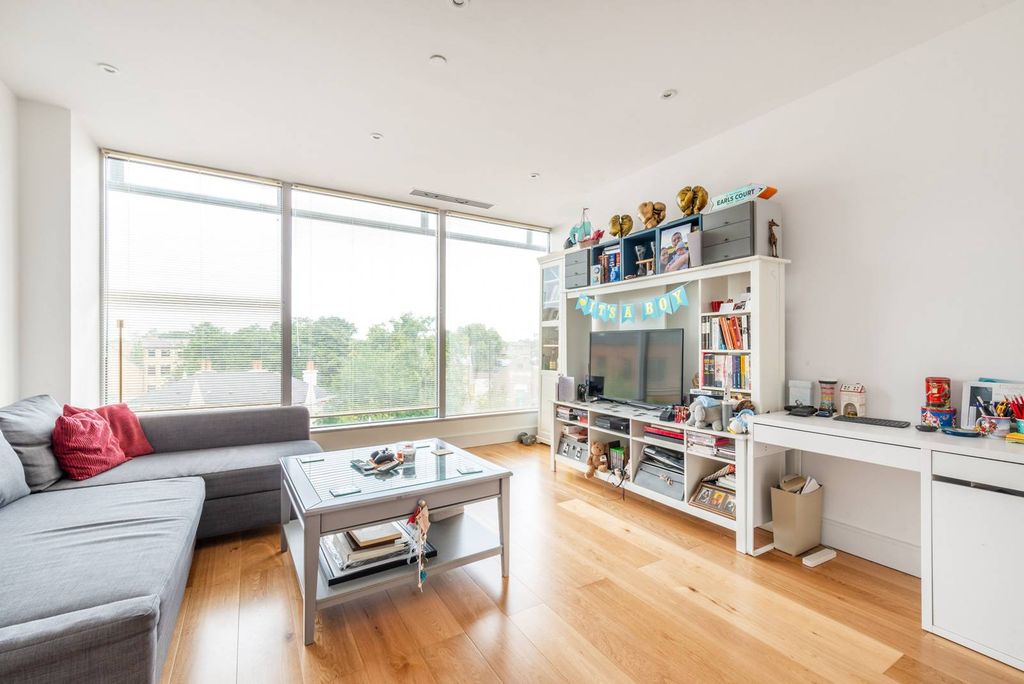 Property photo 1 of 6