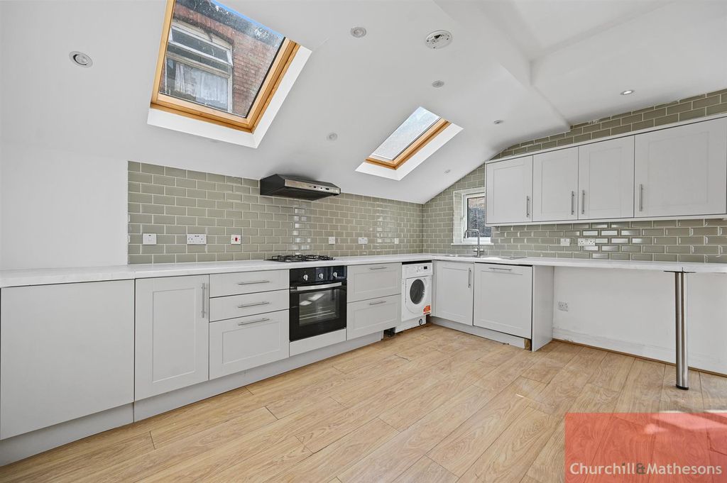 Property photo 2 of 11 Rcchmah- 46A St Marys Road- Kitchen 3 (1).Jpg