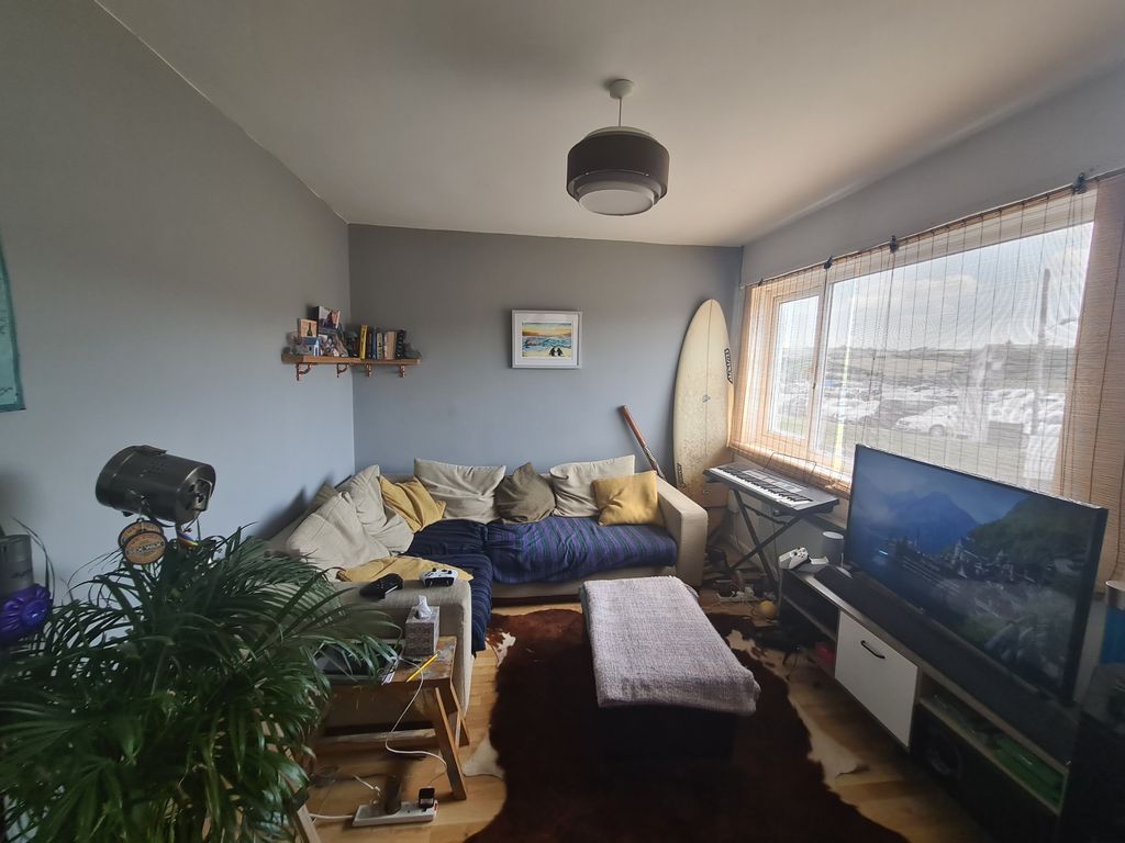 Property photo 2 of 7 Living Area