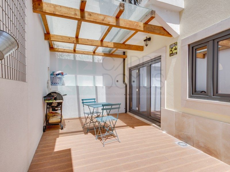 Property photo 1 of 34