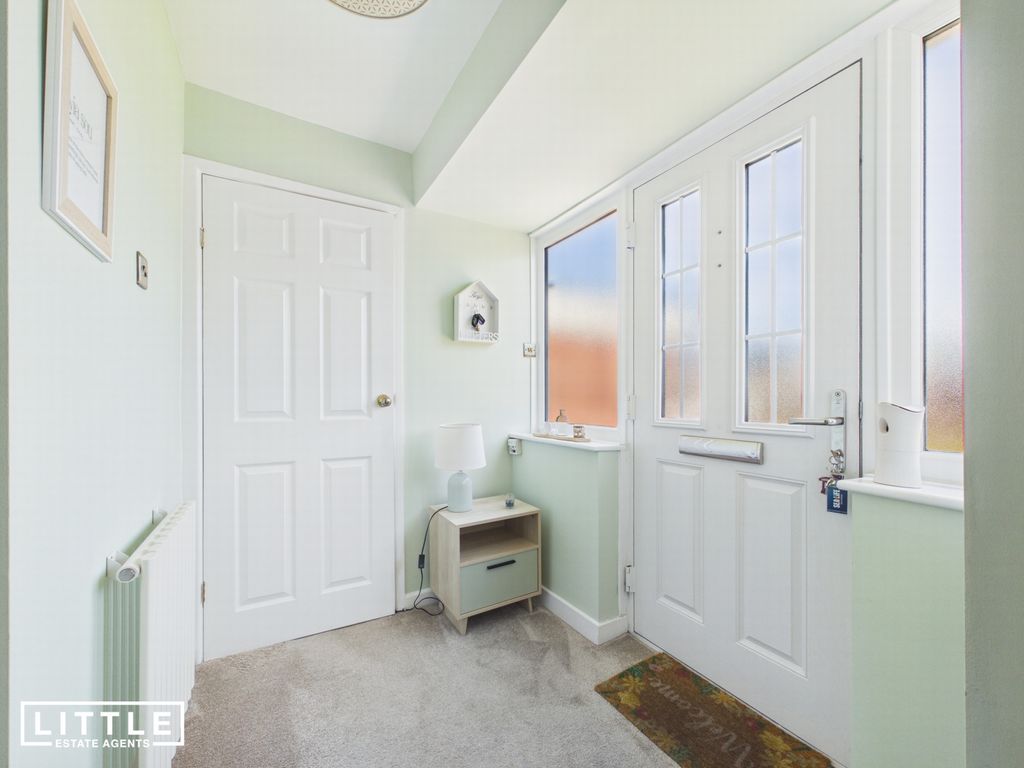 Property photo 2 of 19 Photo 1