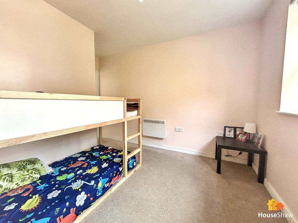 Additional image 4 of 2 bed flat for saleHospital Hill, Chesham HP5