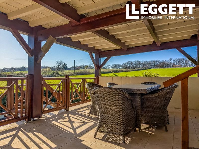 Property photo 3 of 10