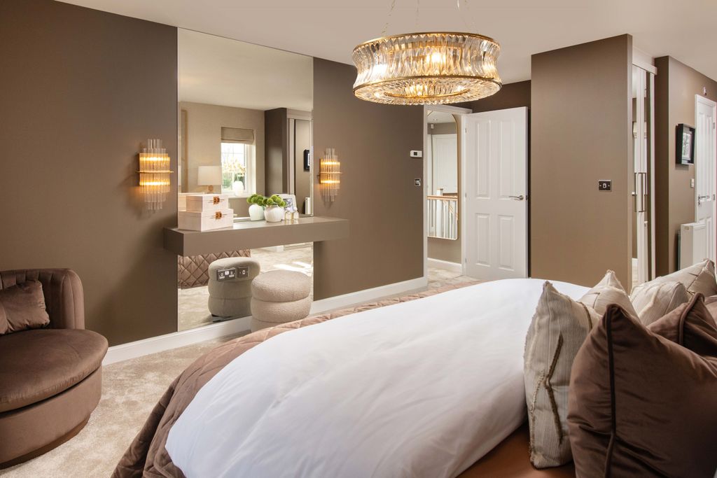 Property photo 2 of 9 Castra Park Winstone