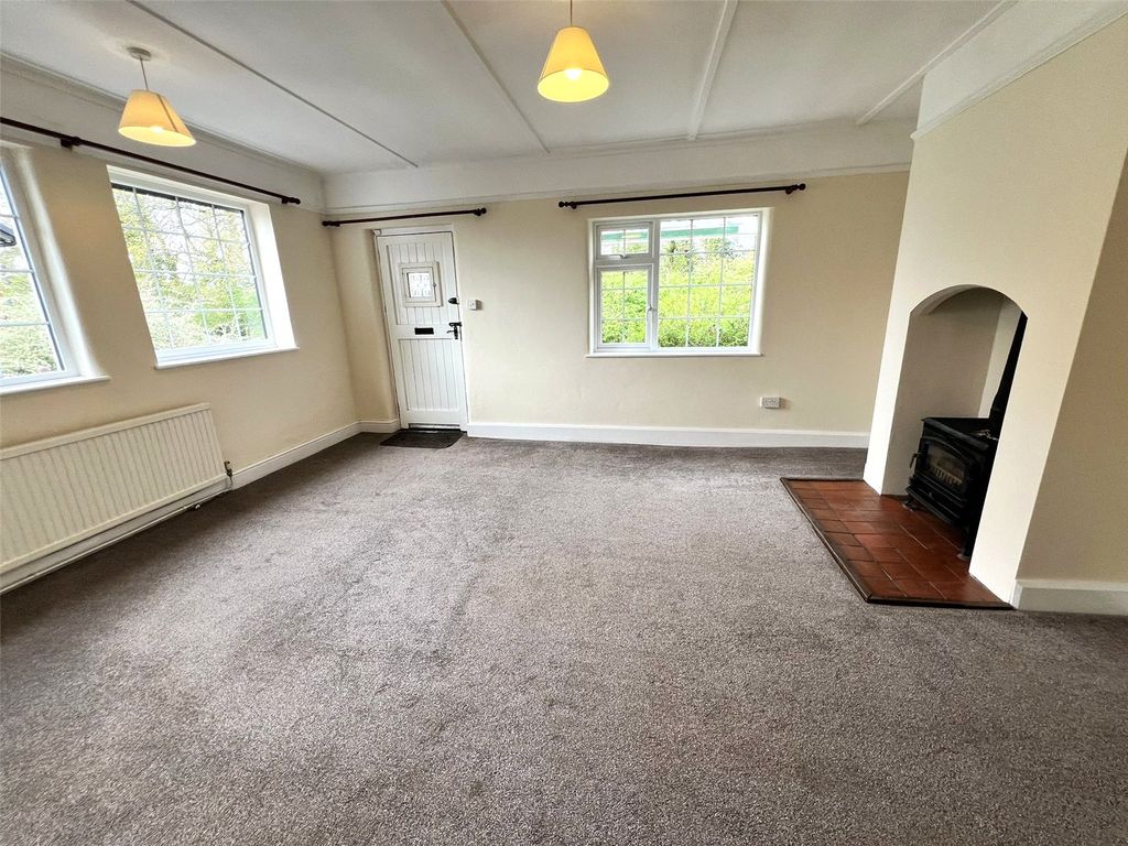 Property photo 2 of 15 Picture No. 30