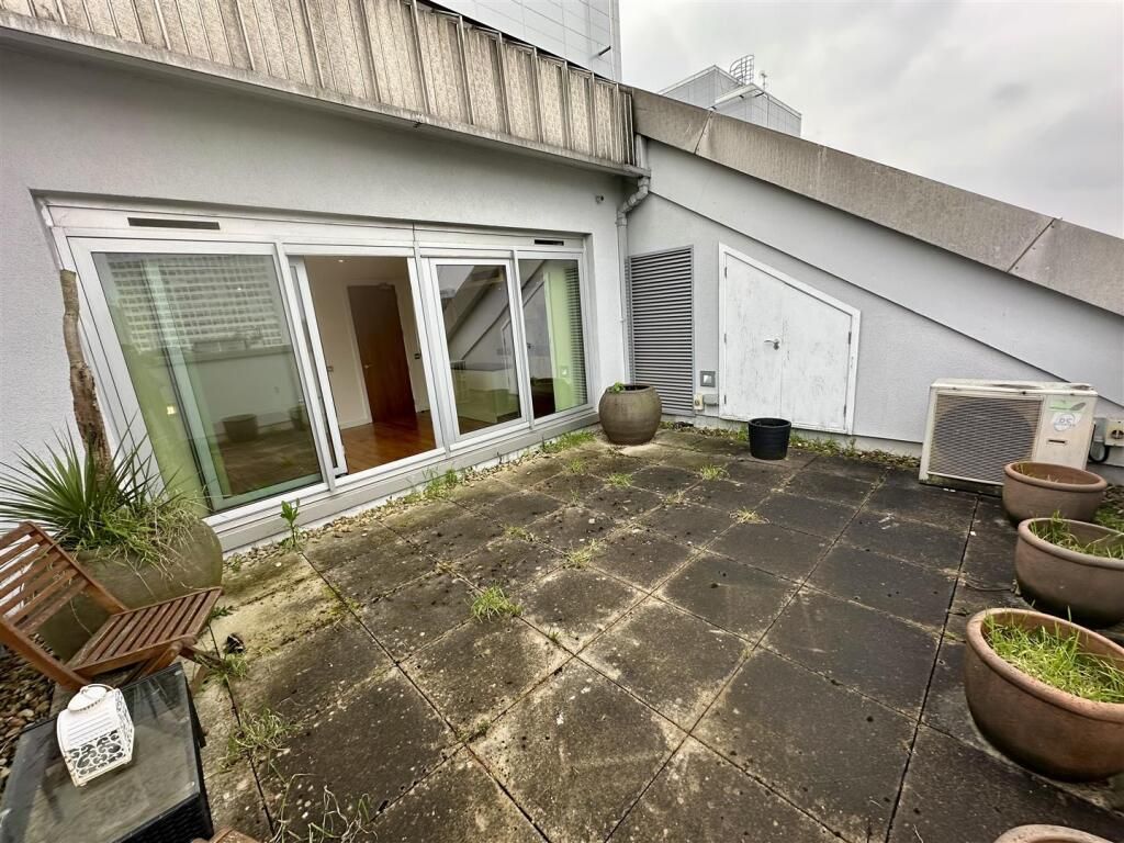 Property photo 2 of 16 106691_33505063_Img_08_0001.Jpeg