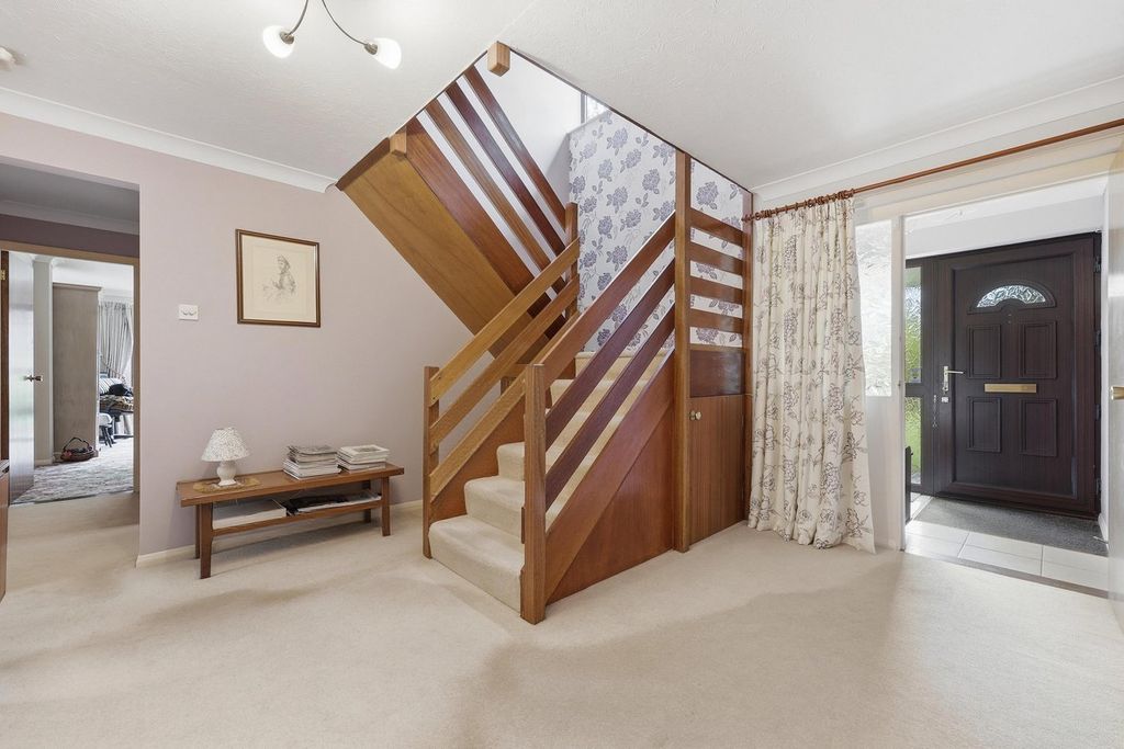 Property photo 3 of 25