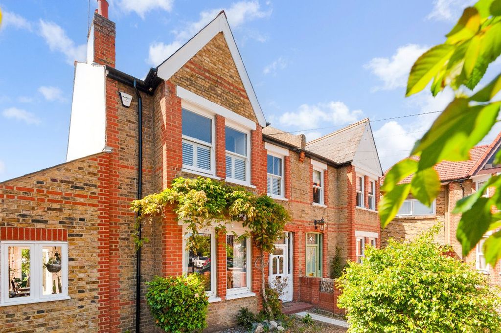 Property photo 1 of 30