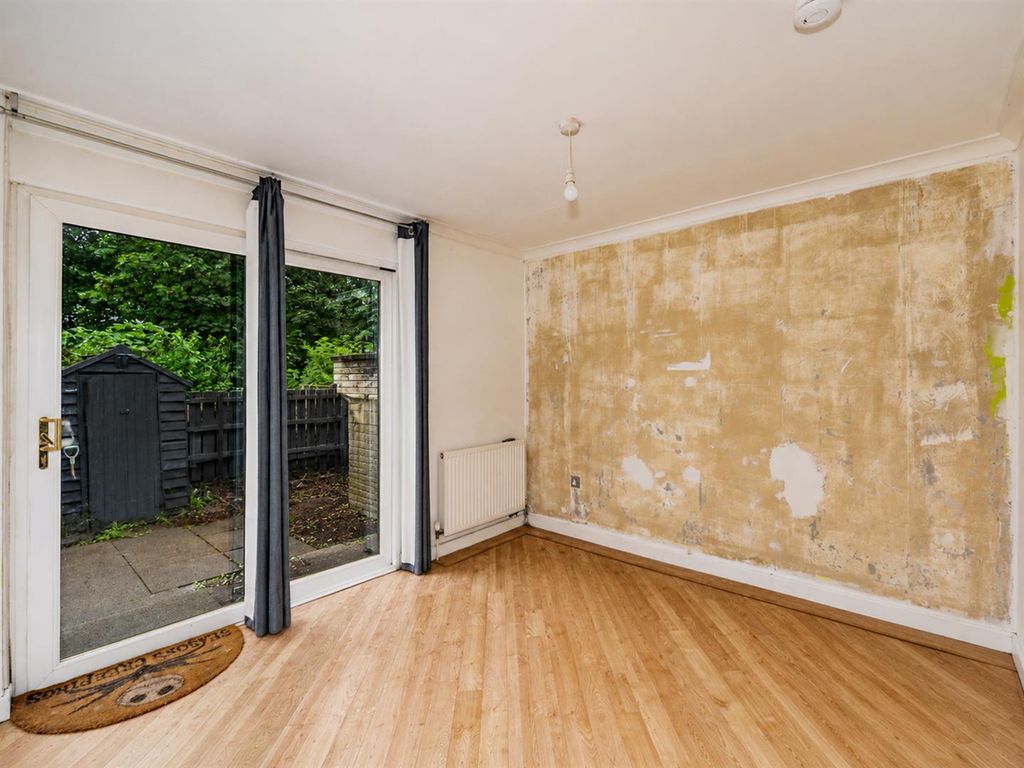 Property photo 2 of 13 27 Baffin Terrace Dundee-2.Jpg