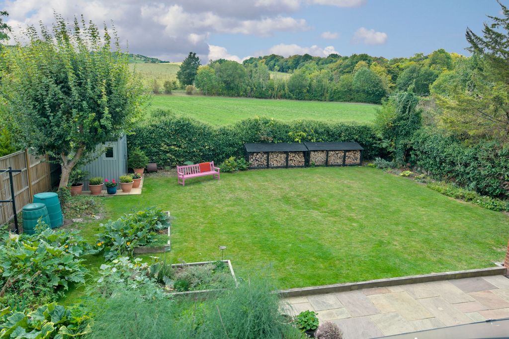 Property photo 2 of 22