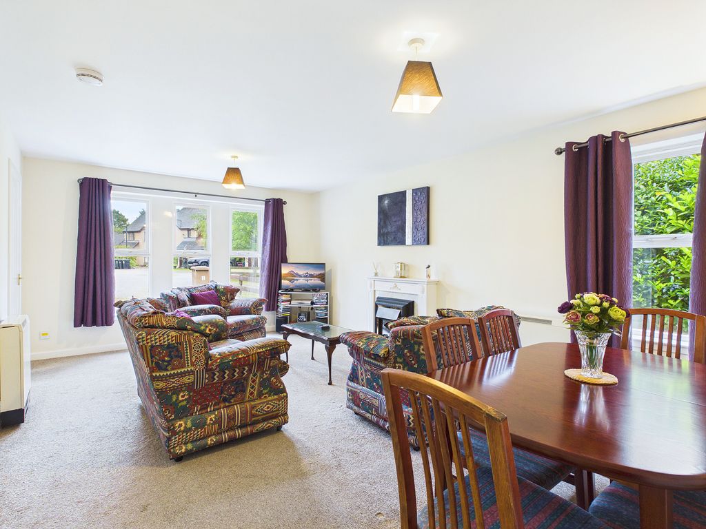 Property photo 2 of 32