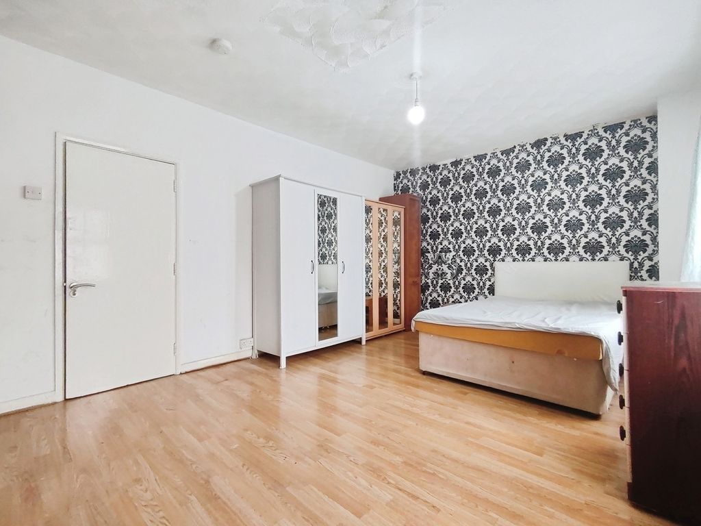 Property photo 2 of 17 Pbox-Img.Jpg