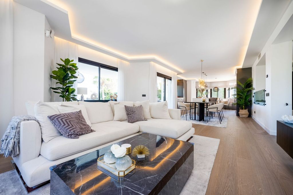 Property photo 3 of 23