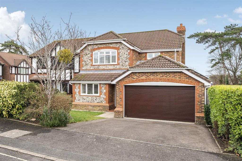 Property photo 1 of 20 Front