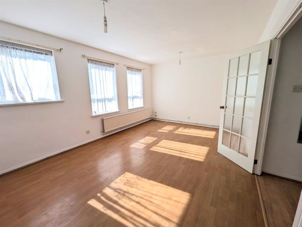 Property photo 3 of 12 Whatsapp Image 2026-04-22 At 16.30.32 (3).Jpeg