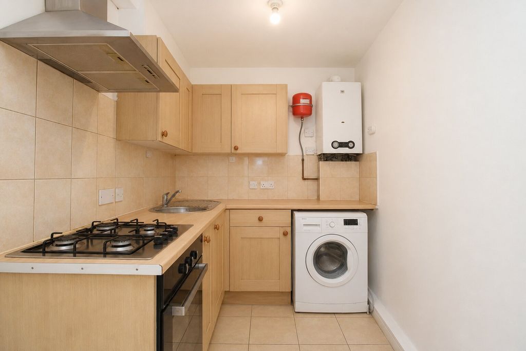Property photo 2 of 4
